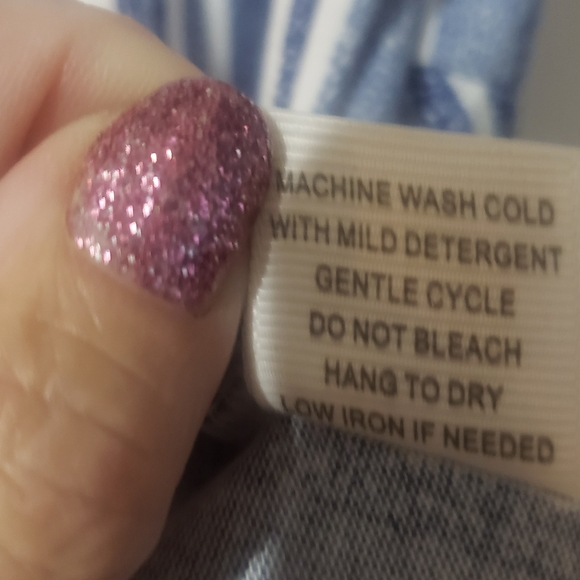 Blue and White striped Eden & Olivia split back Top - Picture 7 of 9